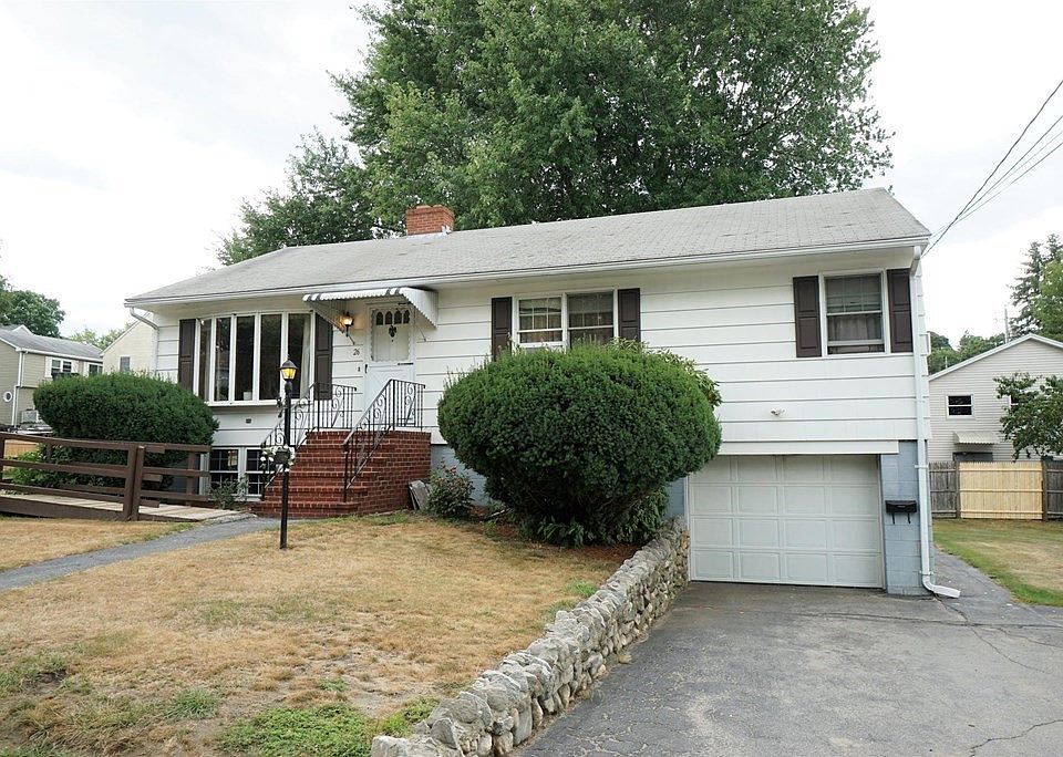 26 Leroy Ave, Lawrence, MA 01841 Zillow