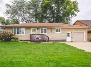 414 Beck Ave, Remsen, IA 51050