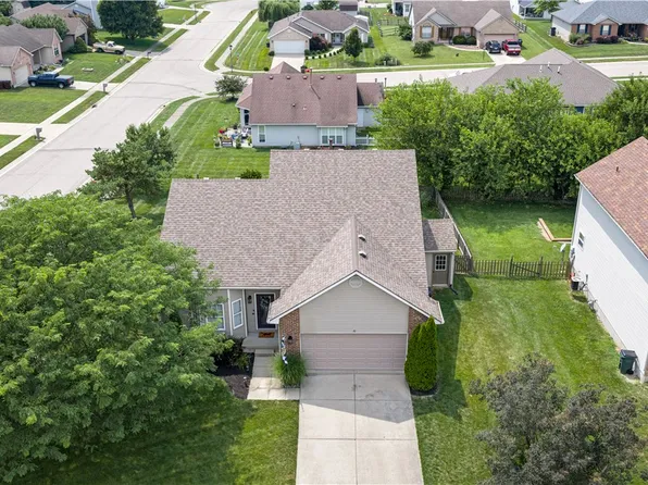 71 Long Meadow Dr, Franklin, OH 45005