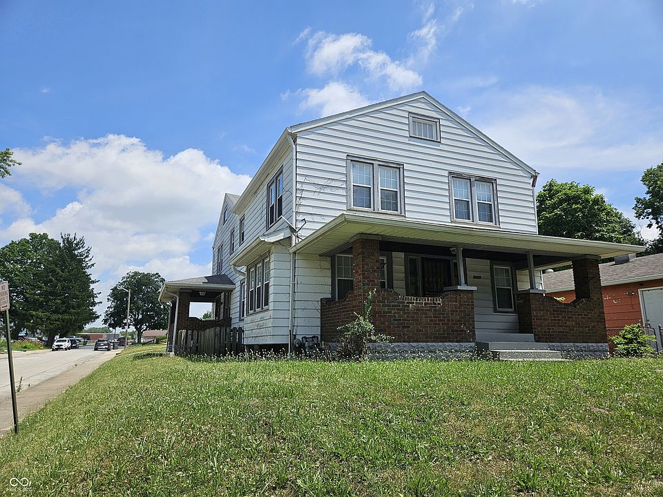 2nd image of 2829 E Riverside Dr