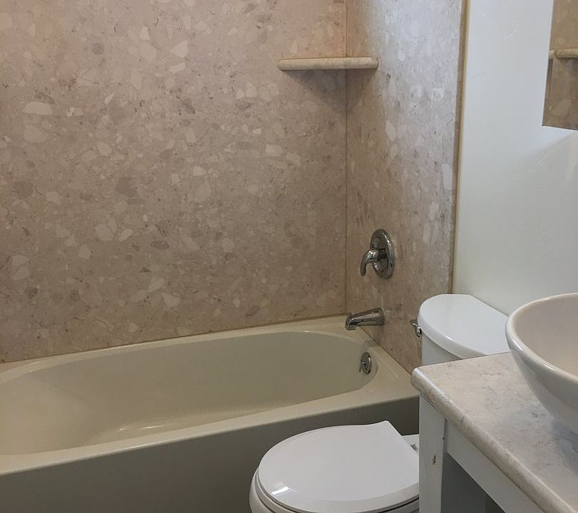 1st image of 427 E Saint Patrick St #11
