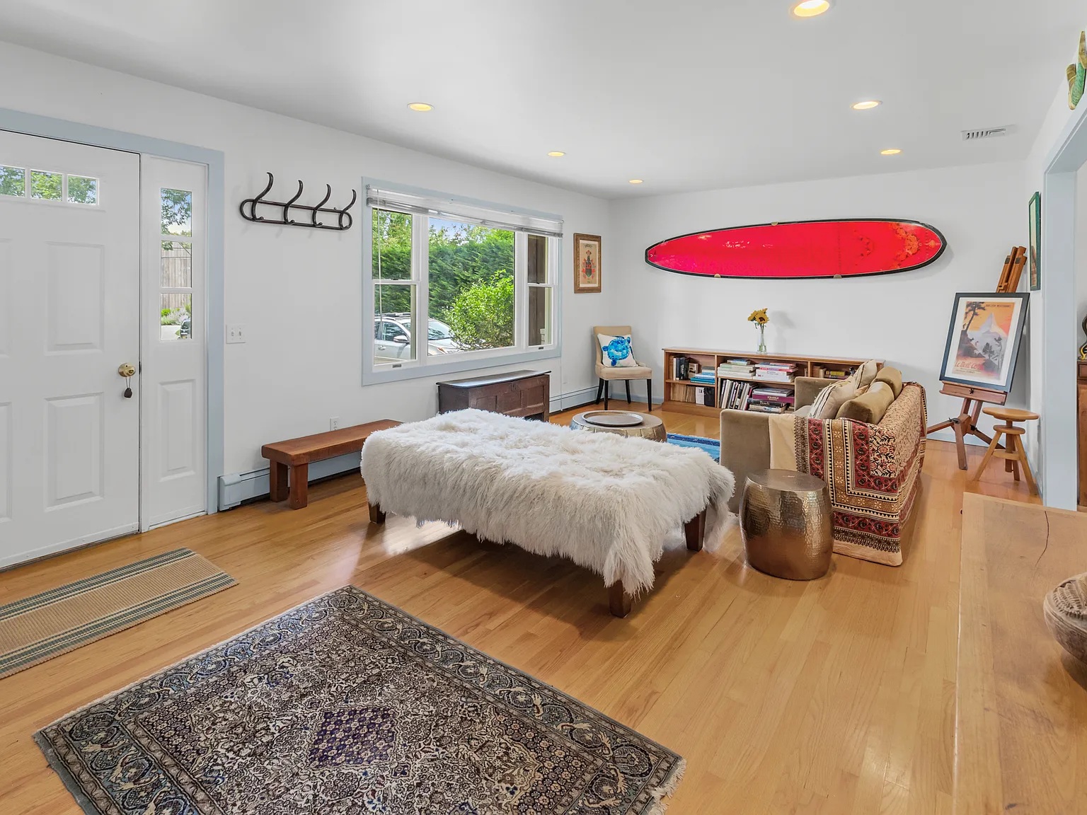 Sag Harbor 3 Bedroom Great Location With Waterviews! — Photo 4