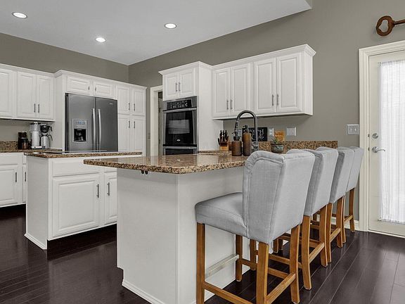 5th image of 8816 Chateau Dr NW