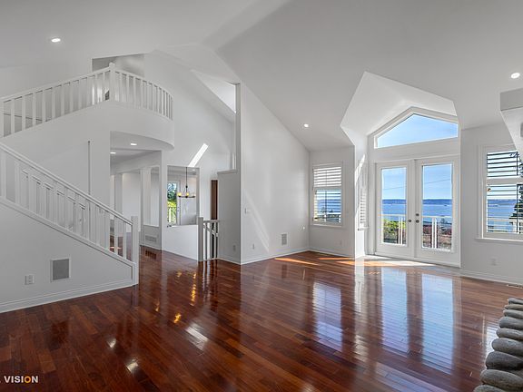 2nd image of 3175 Mathers Ave