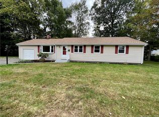 38 Pinnacle Rd, Plainville, CT 06062