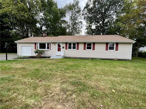 38 Pinnacle Road, Plainville, CT 06062