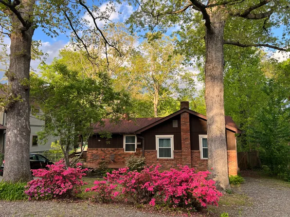 110 Louisa St, Black Mountain, NC 28711