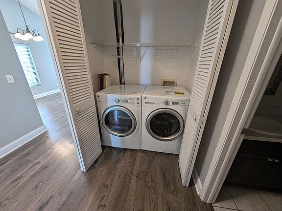 5th image of 7807 Amberlea Ct