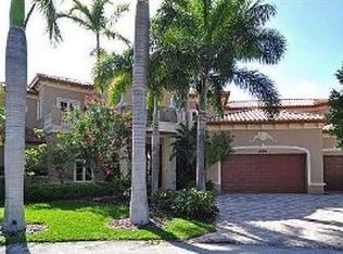 2456 NE 25th St, Lighthouse Pt, FL 33064