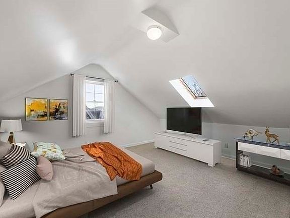 4th image of 14-14 Spring St #R