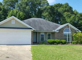 56 Redwood Dr, Phenix City, AL 36869
