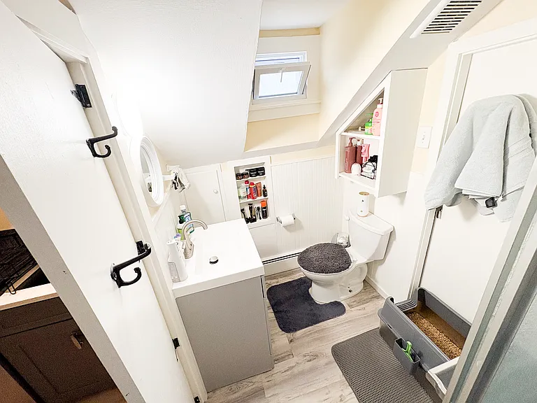 31 Rockhill St #5 — Photo 7