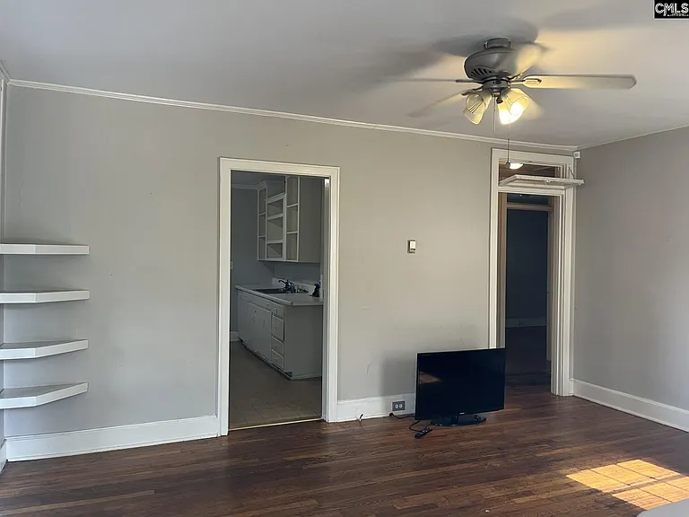 710 S Bonham Rd — Photo 3