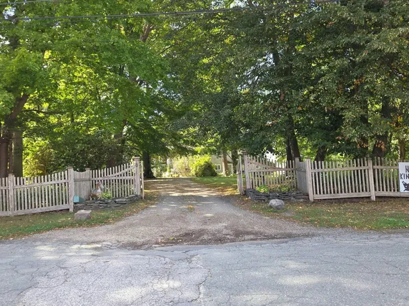 8 Webster Ave, Beverly, MA 01915