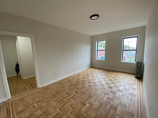 Rented by Metropolitan Property Group | media 8