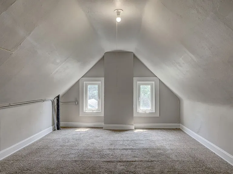 4338 Vine St #2 — Photo 13