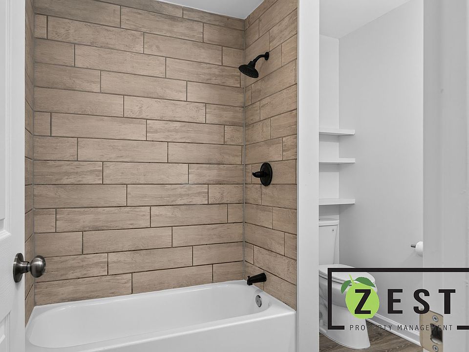 256 N Walnut St, photo 6