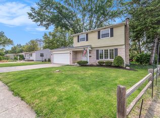 718 Devonshire Blvd, Brighton, MI