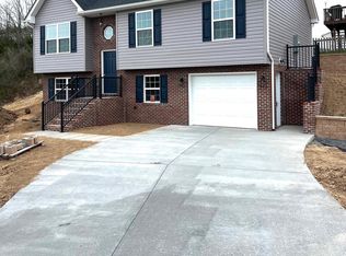 776 Fulton Dr, Strasburg, VA 22657
