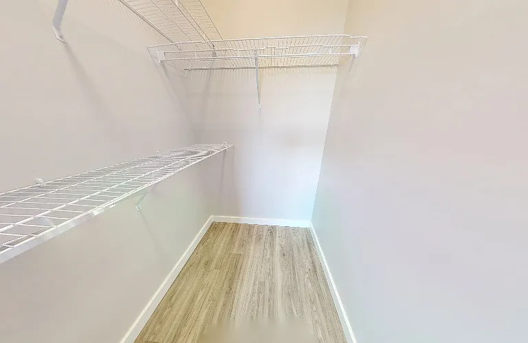 575 S Dogwood St #410 — Photo 18