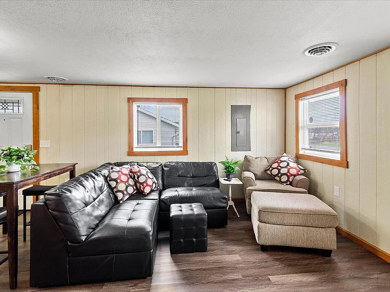 15583 N State Route 235 — Photo 8