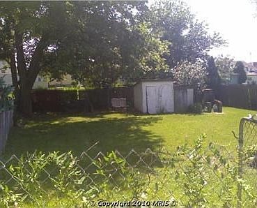2nd image of 132 Woodbury Ave