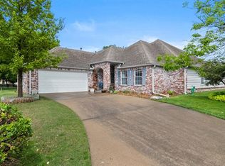 421 N Forest Ridge Blvd, Broken Arrow, OK 74014