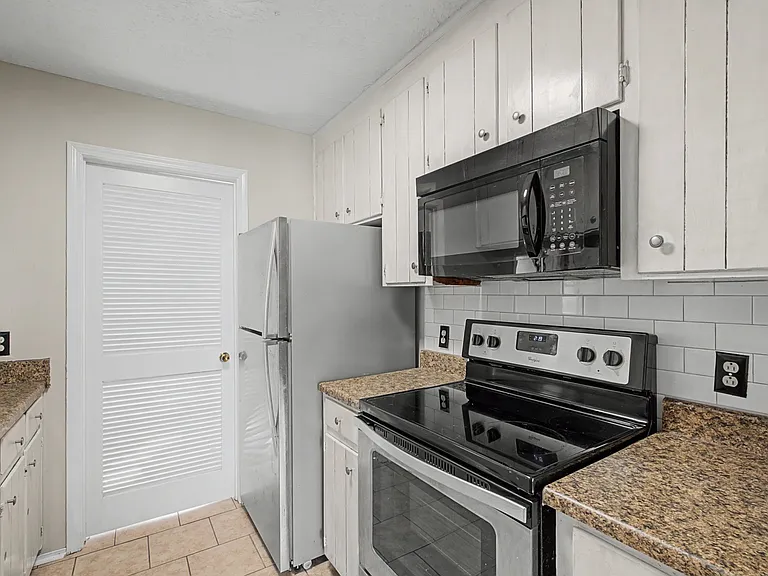 4316 Baton Rouge Dr — Photo 6