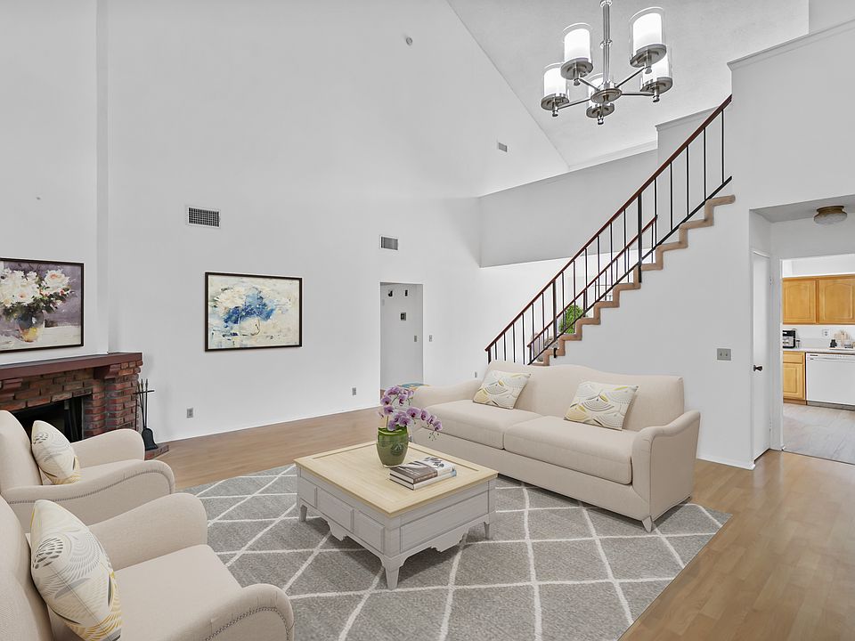 1st image of 2850 Montrose Ave APT 24