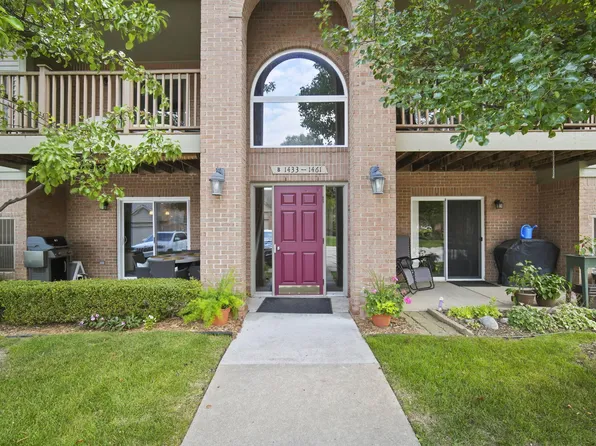 1433 Duncan Dr, Chelsea, MI 48118
