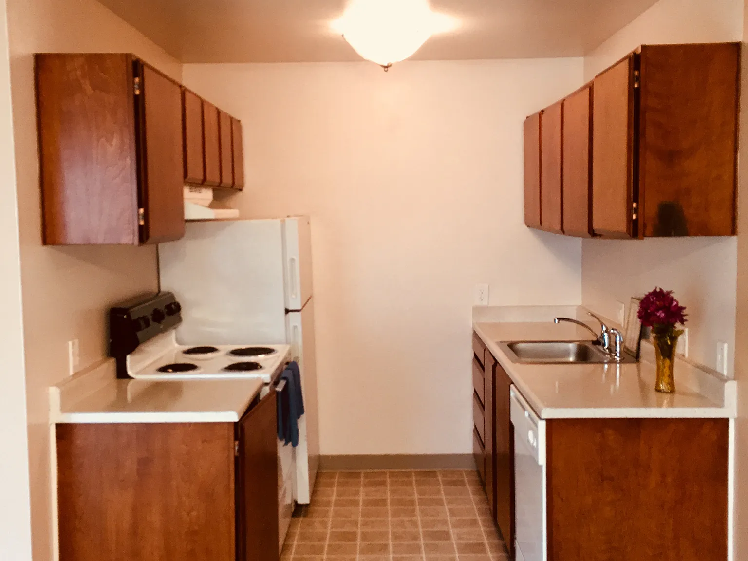 2 bed, 861 sqft, $1,550 — Photo 3