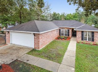 5021 Midway St, Ocean Springs, MS 39564