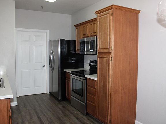 5th image of 501 Gibson Dr APT 321
