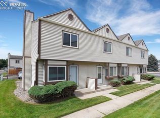 7651 Lexington Manor Dr, Colorado Springs, CO 80920