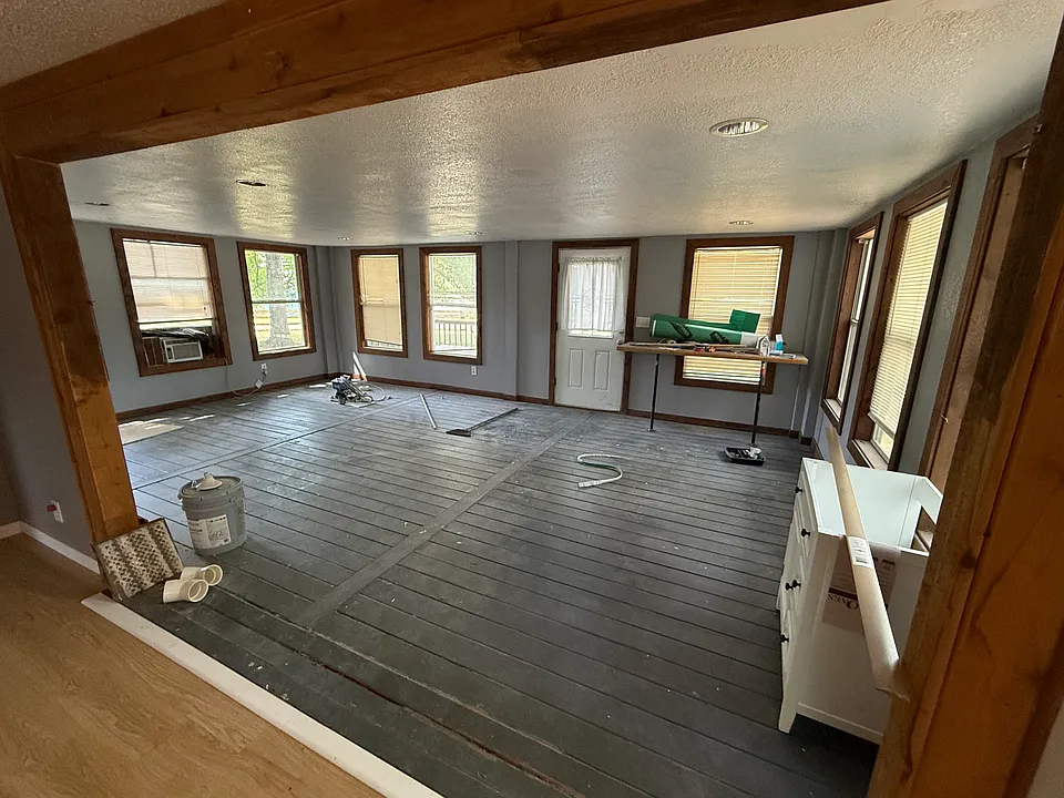 118 Timberline Dr