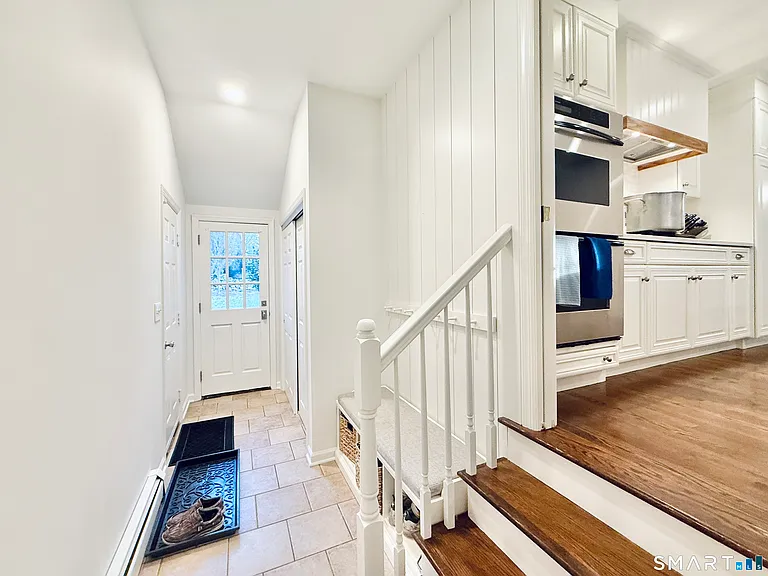 139 Highland Ave — Photo 18