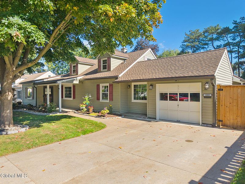 3rd image of 1008 Palazini Drive