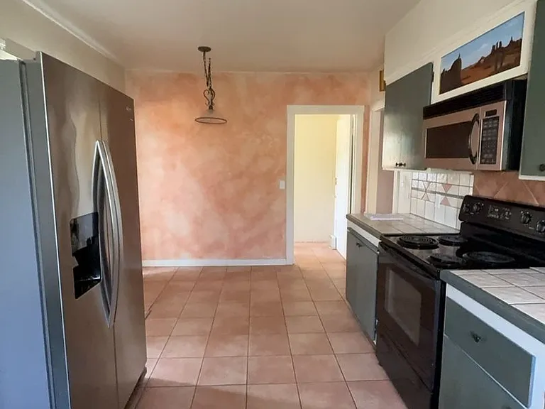 5480 Live Oak Dr — Photo 6