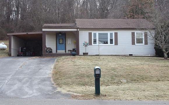 1st image of 1729 Valley Dr