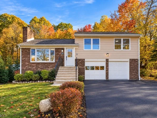 26 Chestnut Tree Dr, Vernon Twp., NJ 07422