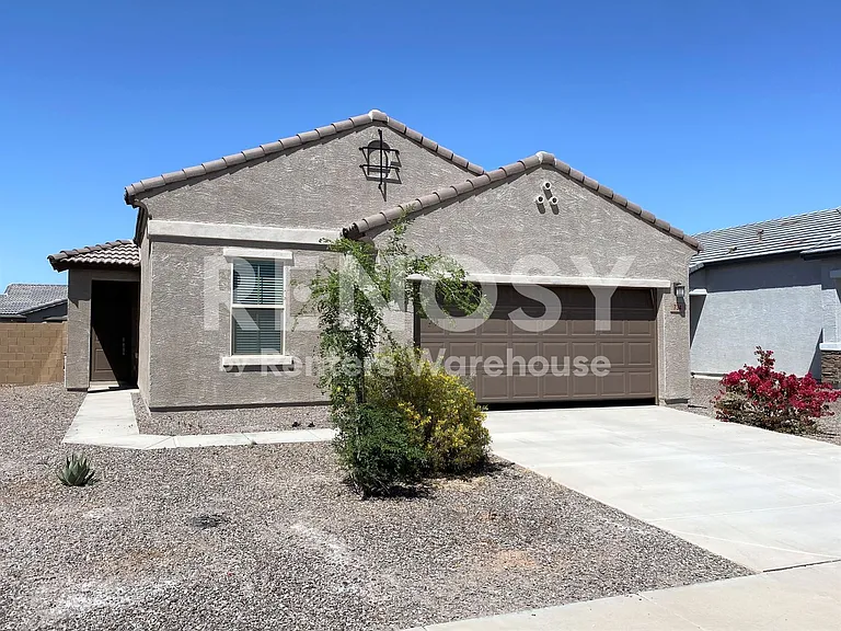 734 W Nova Pl — Photo 1