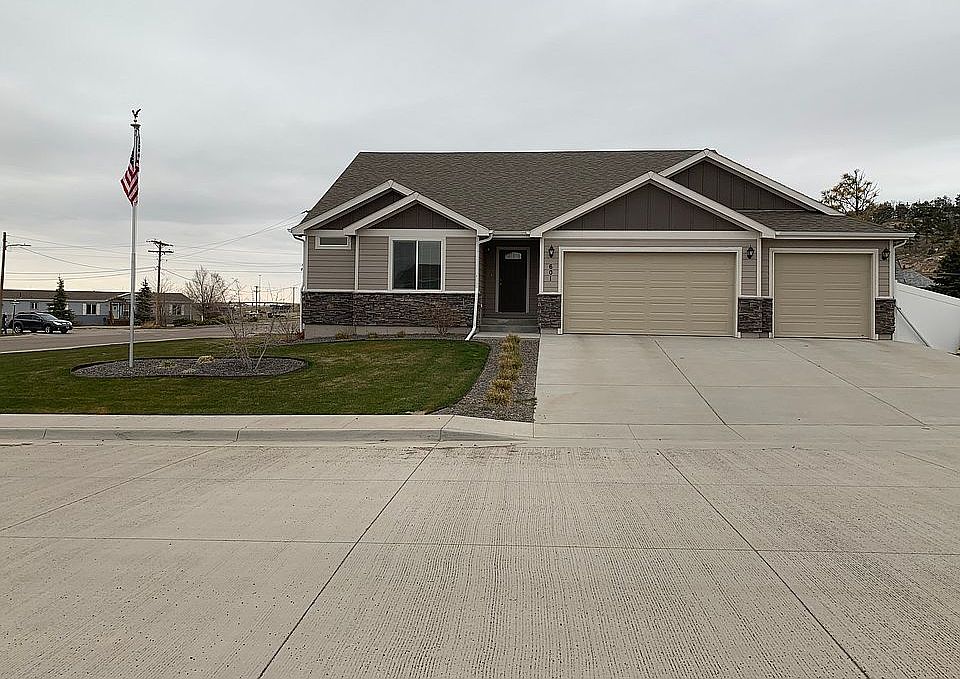 1st image of 601 Black Blvd