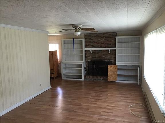 2nd image of 10527 Jordan Dr