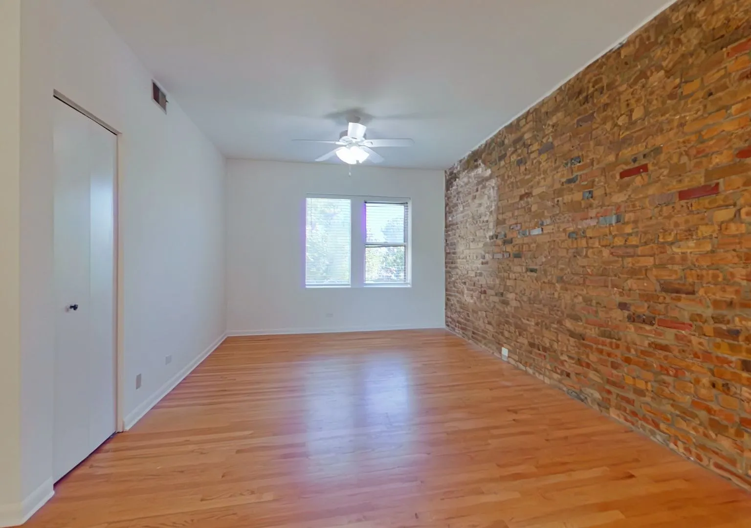 1307-17 W. Addison — Photo 1