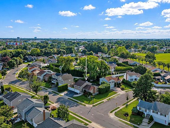 4th image of 5 Cranberry Lane
