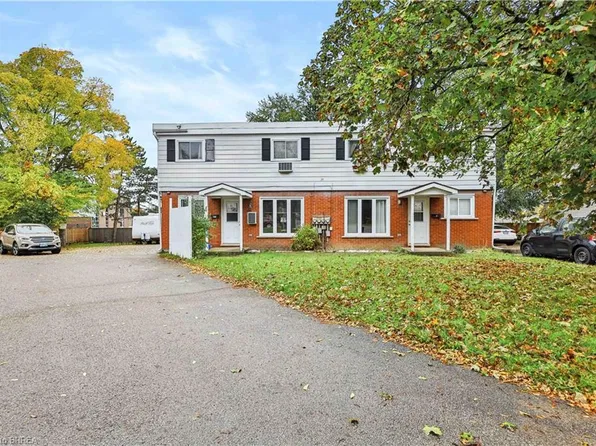 23 Brenda Ct, Brantford, ON N3R 2L8
