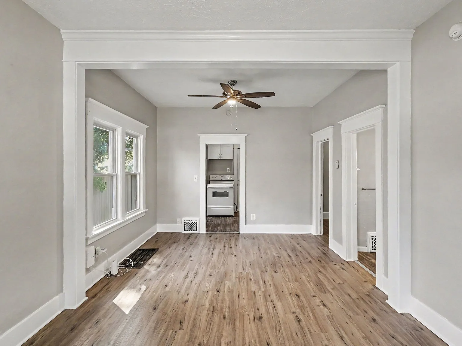 2 bed, 850 sqft, $1,125 — Photo 3