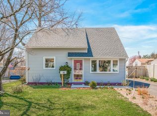 16 Rorer Ave, Hatboro, PA 19040