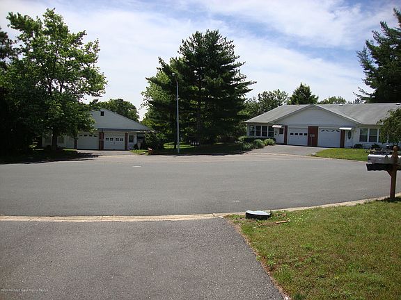 2nd image of 123A Tulip Ct