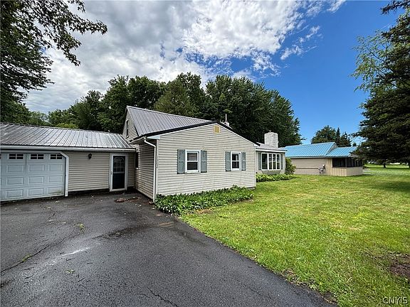 4th image of 1302 & 1296 Fyler Rd